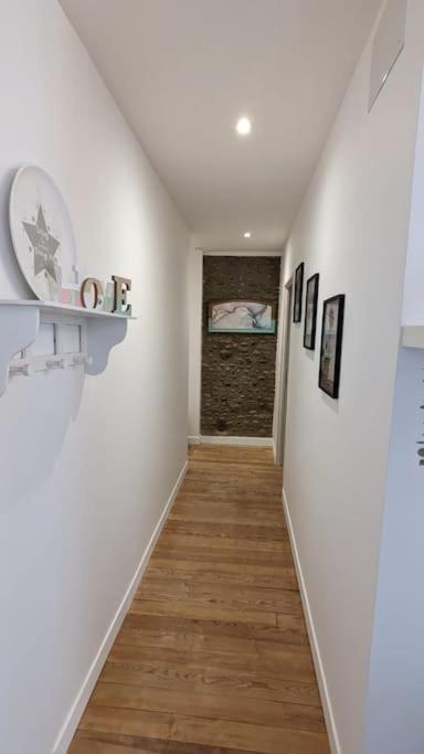 Cosy Queen -3Ch- Centre Ville & Parking Privee - Wifi Haut Debit Pau Esterno foto