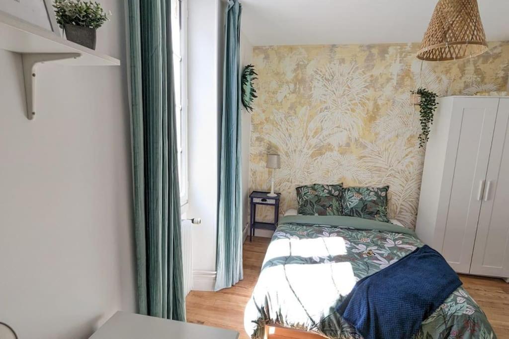 Cosy Queen -3Ch- Centre Ville & Parking Privee - Wifi Haut Debit Pau Esterno foto