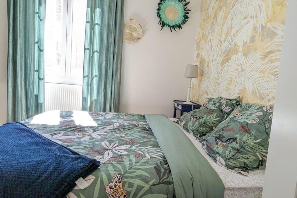 Cosy Queen -3Ch- Centre Ville & Parking Privee - Wifi Haut Debit Pau Esterno foto